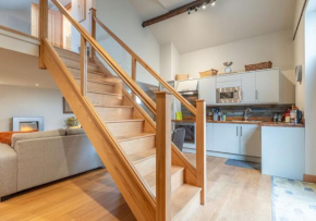 The Coach House - Cosy Retreat in Warwickshire!